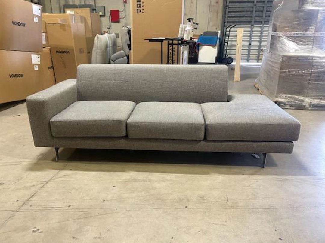 Sofas & Sectionals — DellaRobbia