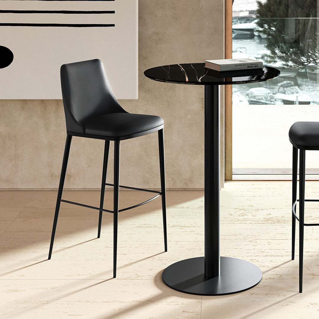 Metal base shop bar stools