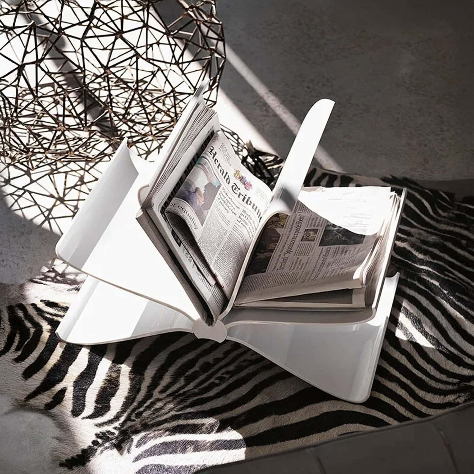 The Grace K Purse - kartell-frontpagemagazinerack-2