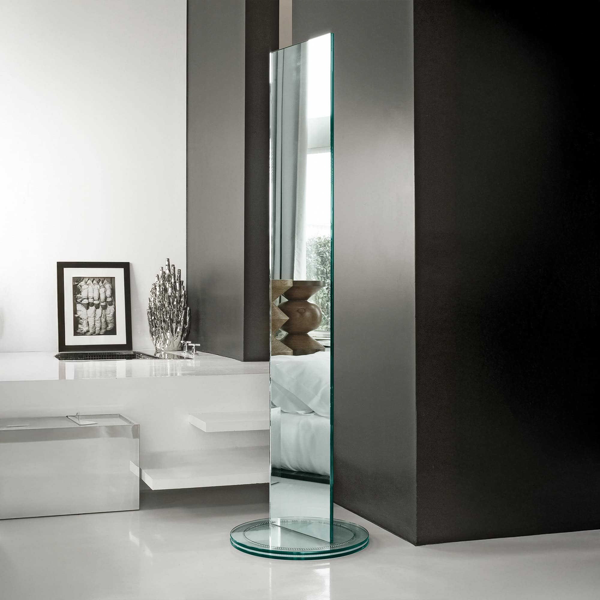Shiki Wall Mirror - tonelli-sogliastandingmirror-1