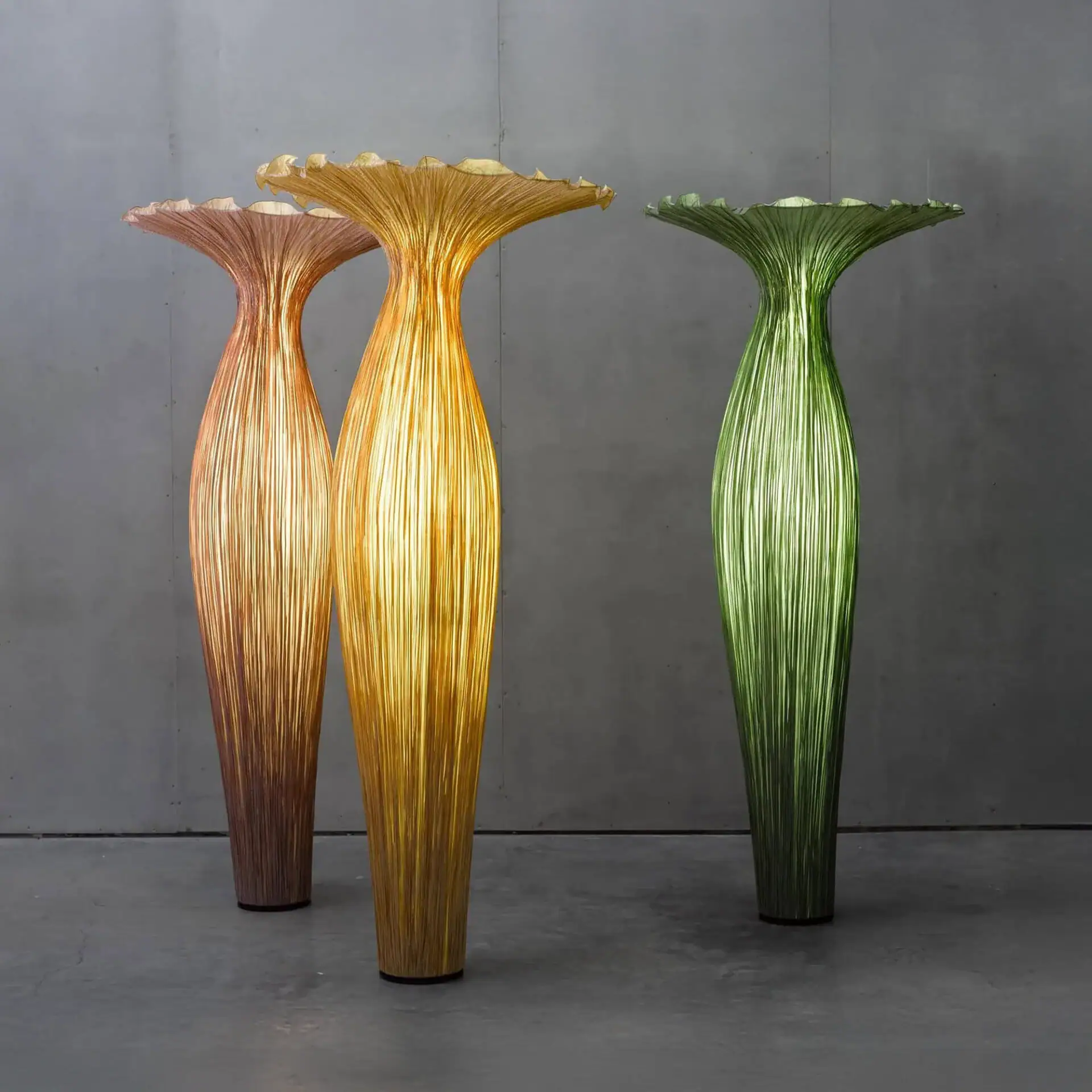 Stylish Morning Glory floor lamp featuring vibrant colors and sculptural floral-inspired design. Per.