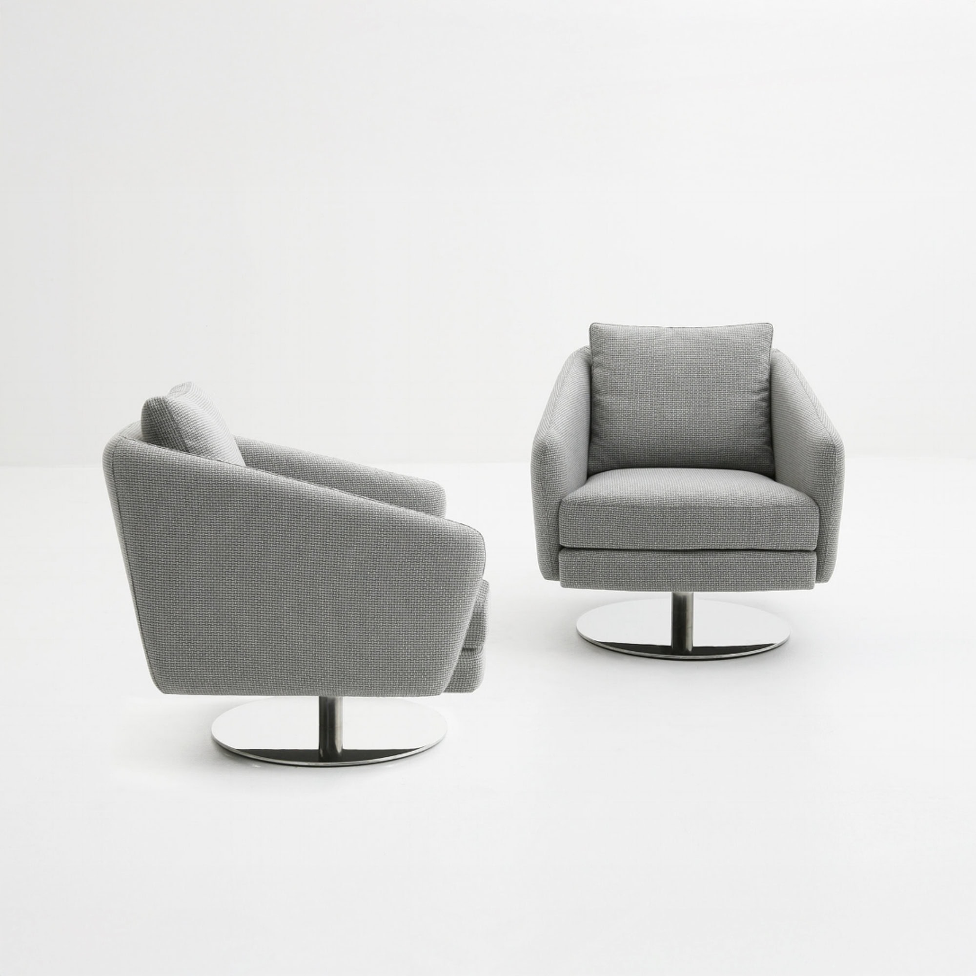 American Leather Blake Re-Invented Recliner - dellarobbia-regisswivelchair-1