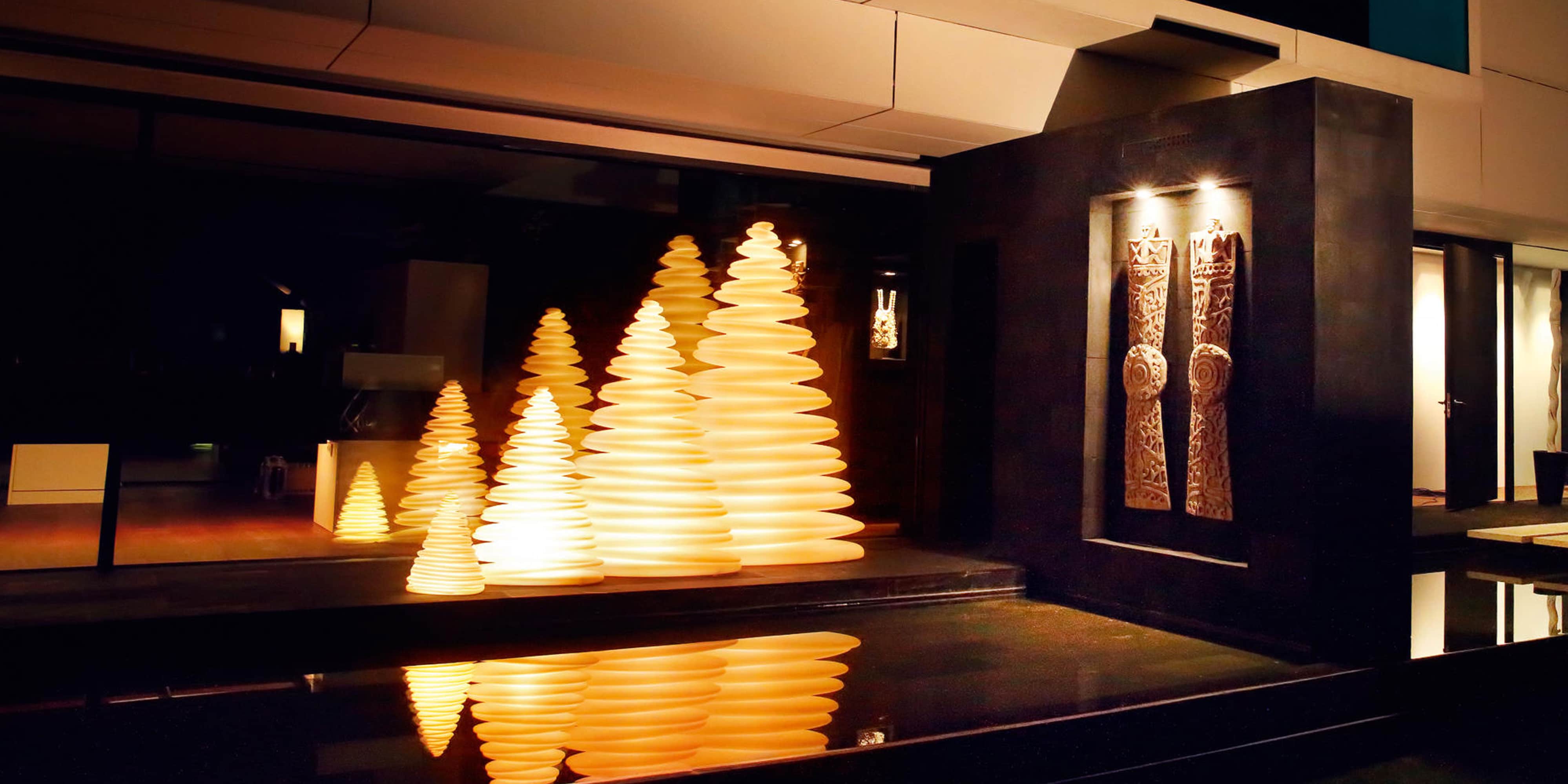Chrismy Tree - vondom-chrismy-tree-hero1