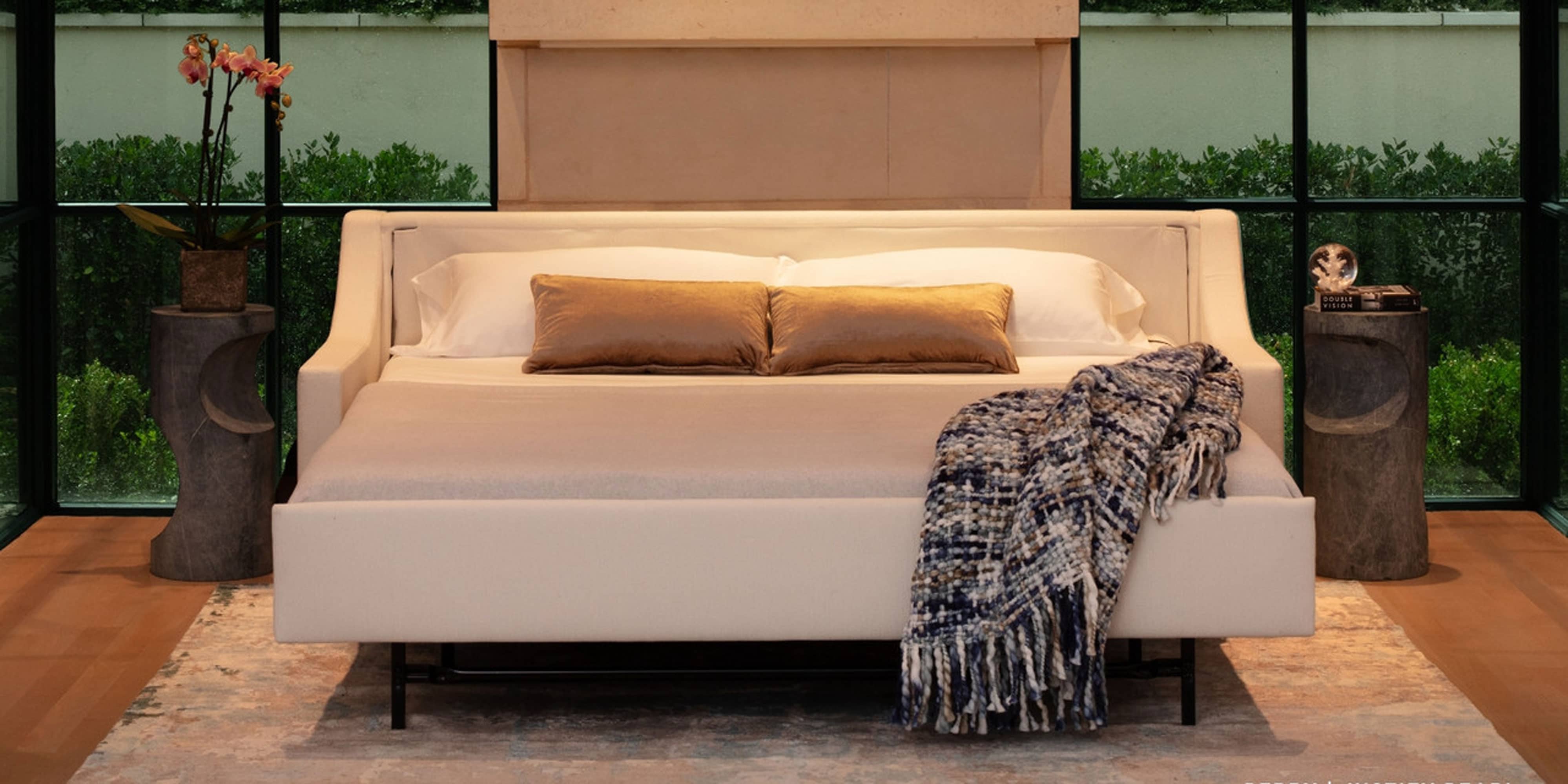 American Leather Perry Comfort Sleeper® - AL_Perry-comfort-sleeper-hero