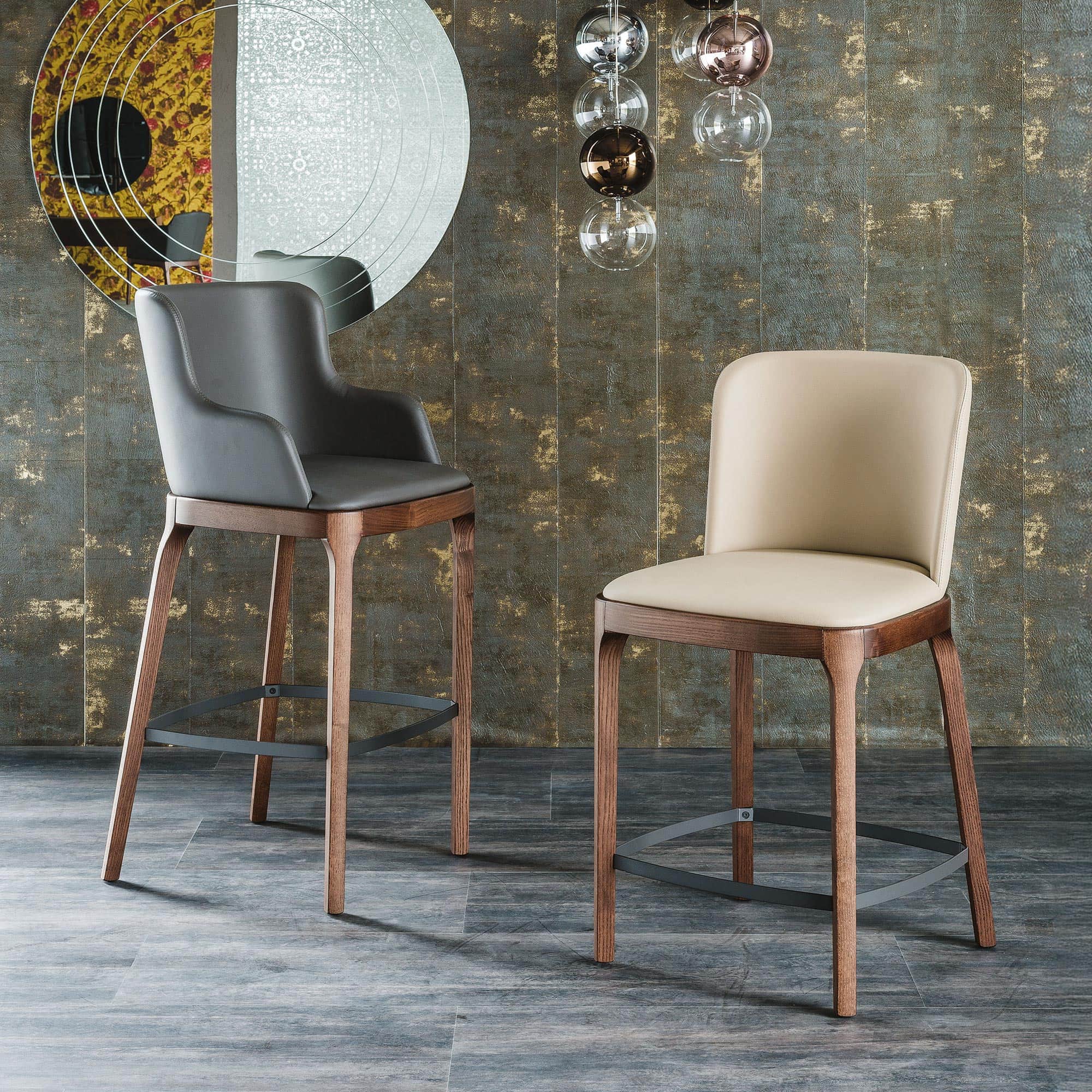 American Leather Blake Re-Invented Recliner - cattelanitalia-magdabarstool-1