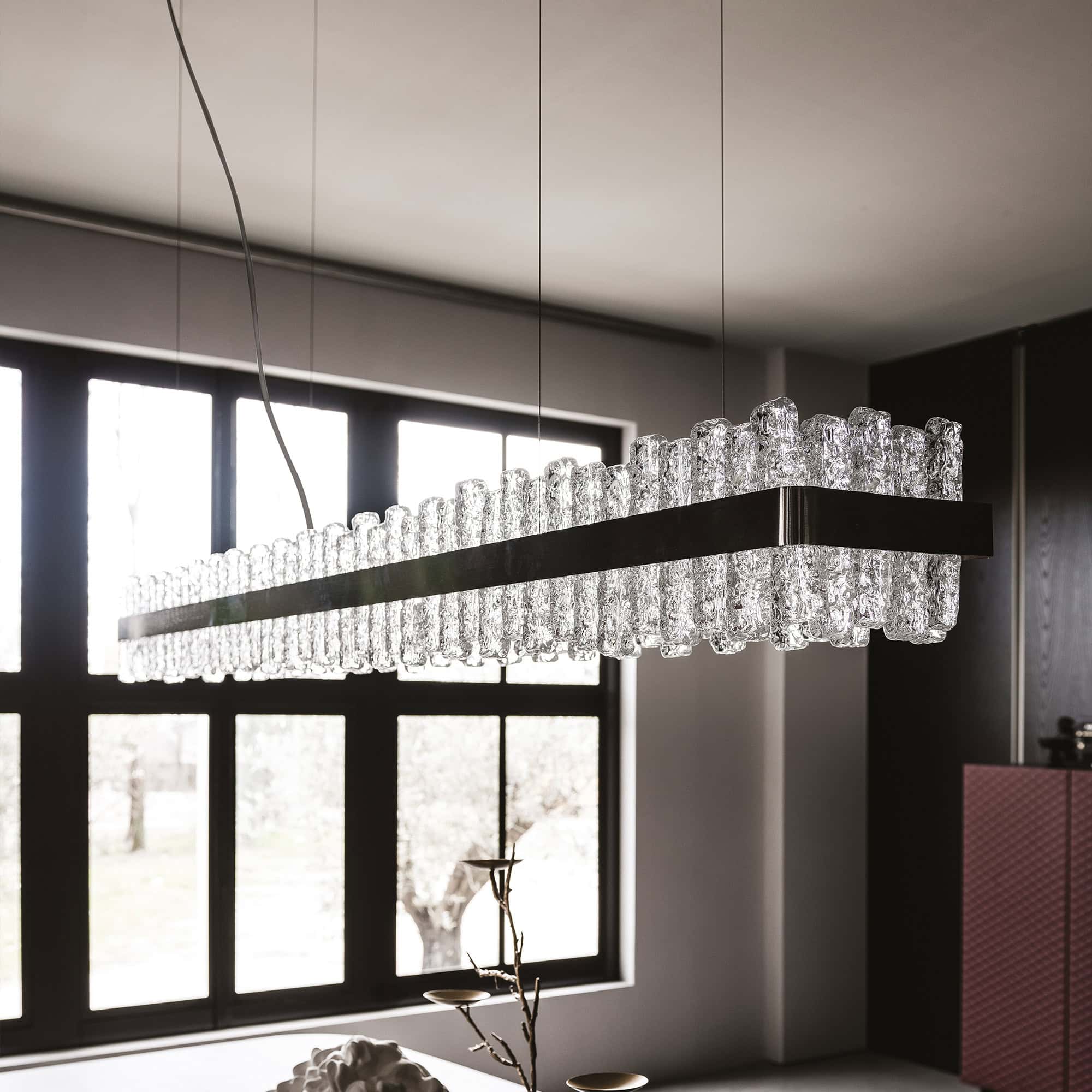 Vol. 35-2 Summer 2025 - cattelanitalia-phoenixchandelier-3
