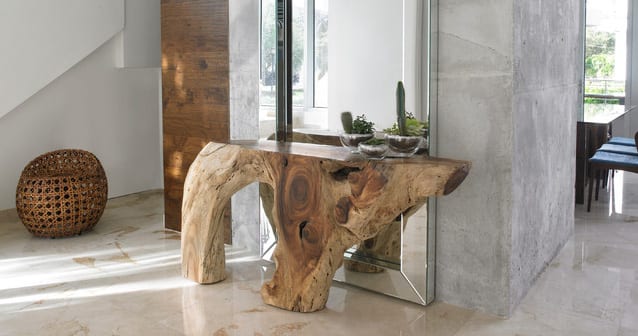 Chamca wood console1