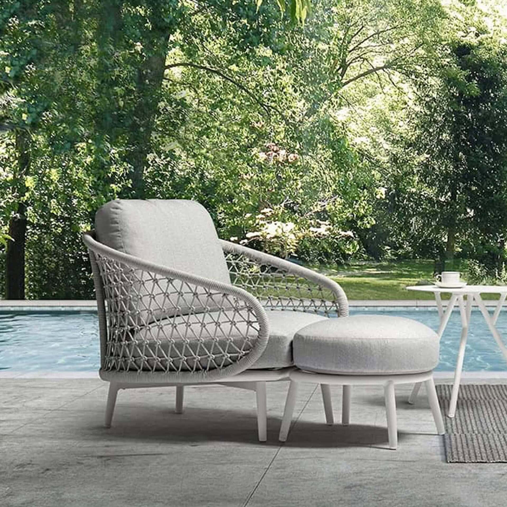 couturejardin cuddlearmchair 1