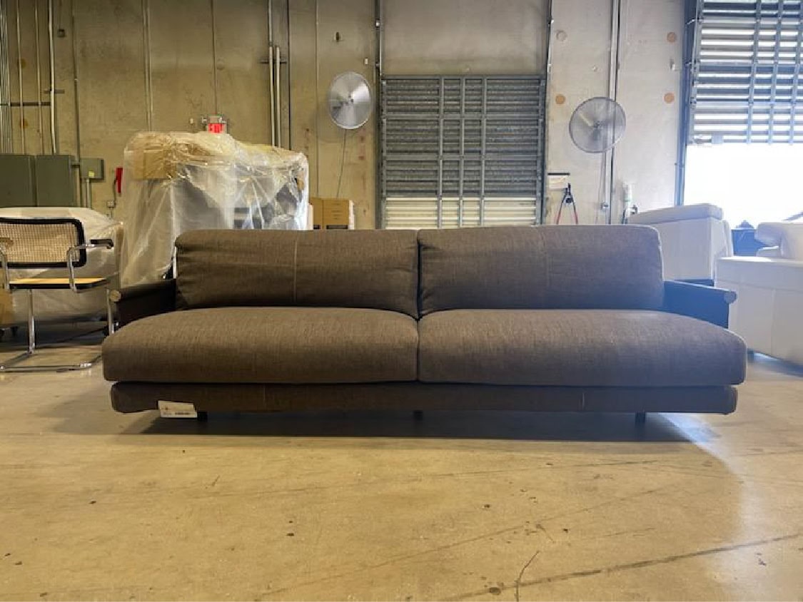 ditre sofa clearance item thumbnail