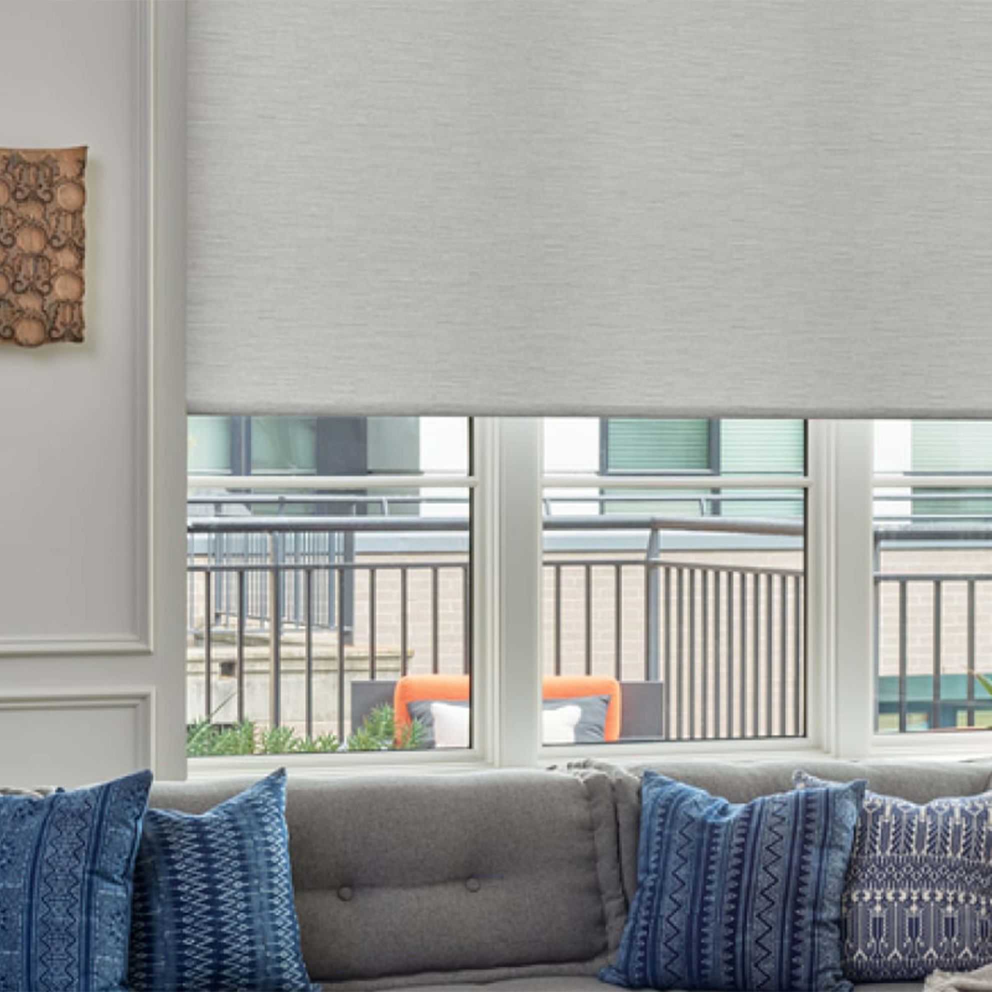 Gallery of Roller Shades FR / Hunter Douglas Contract - 13