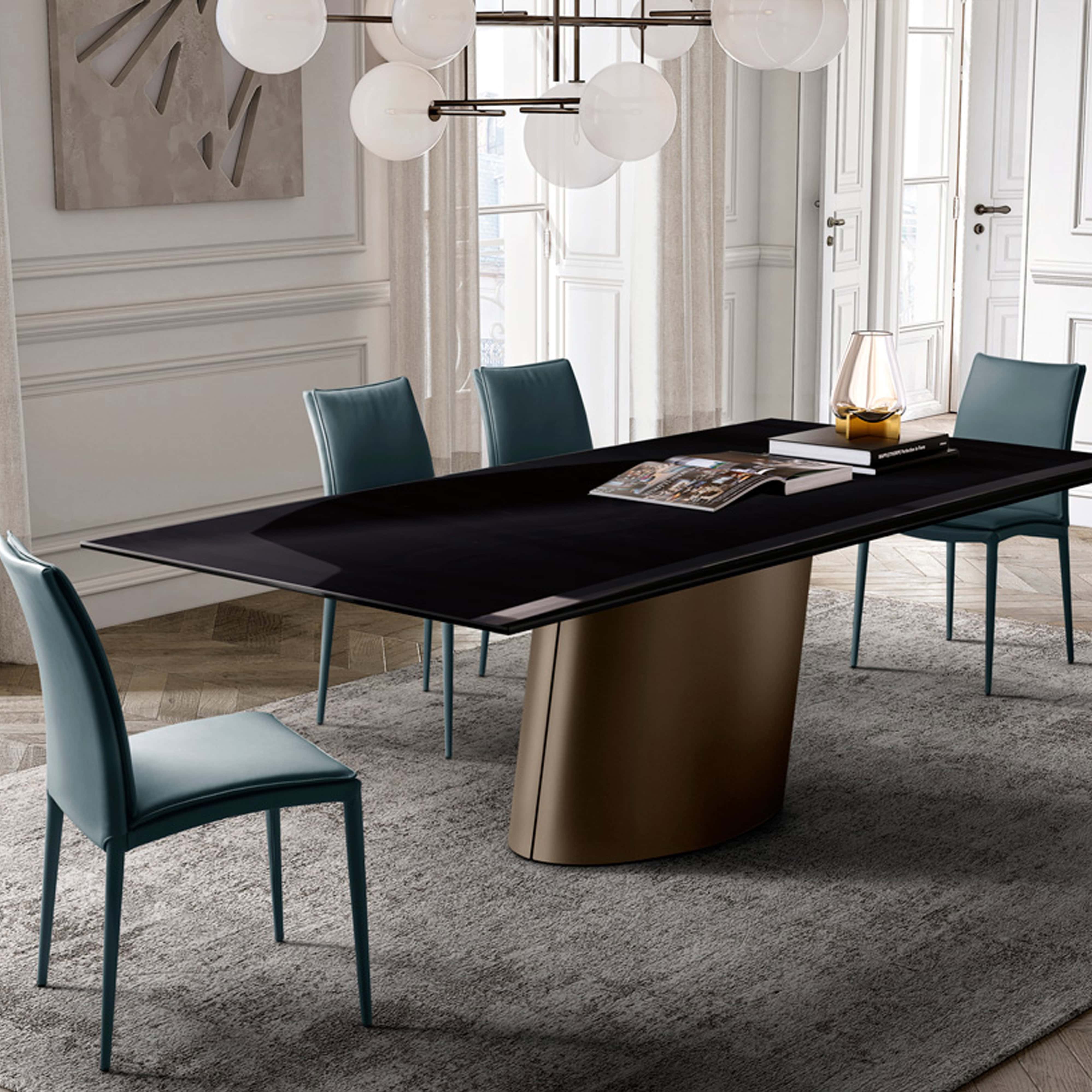 eforma dorado dining table featured