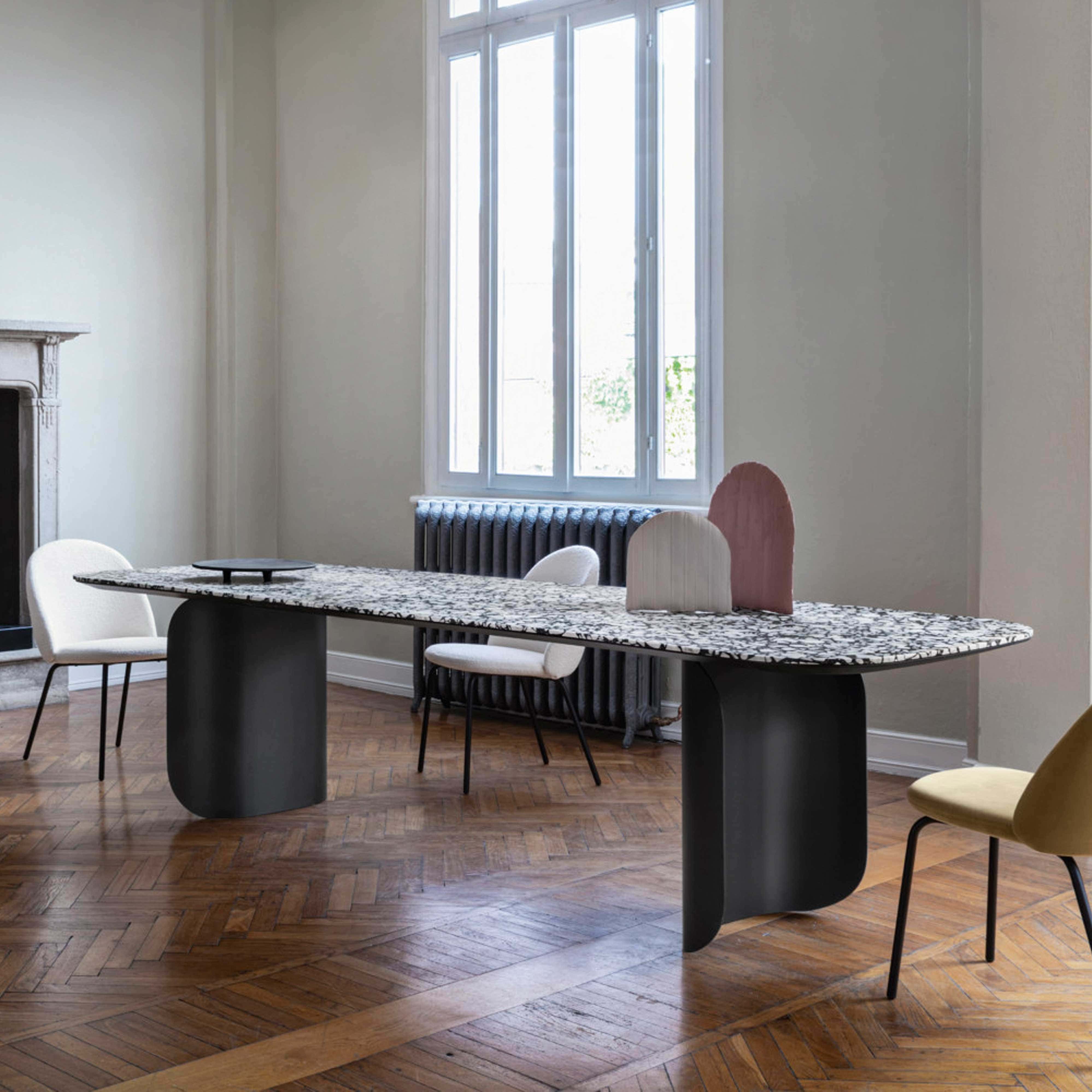 miniforms barry dining table featured1