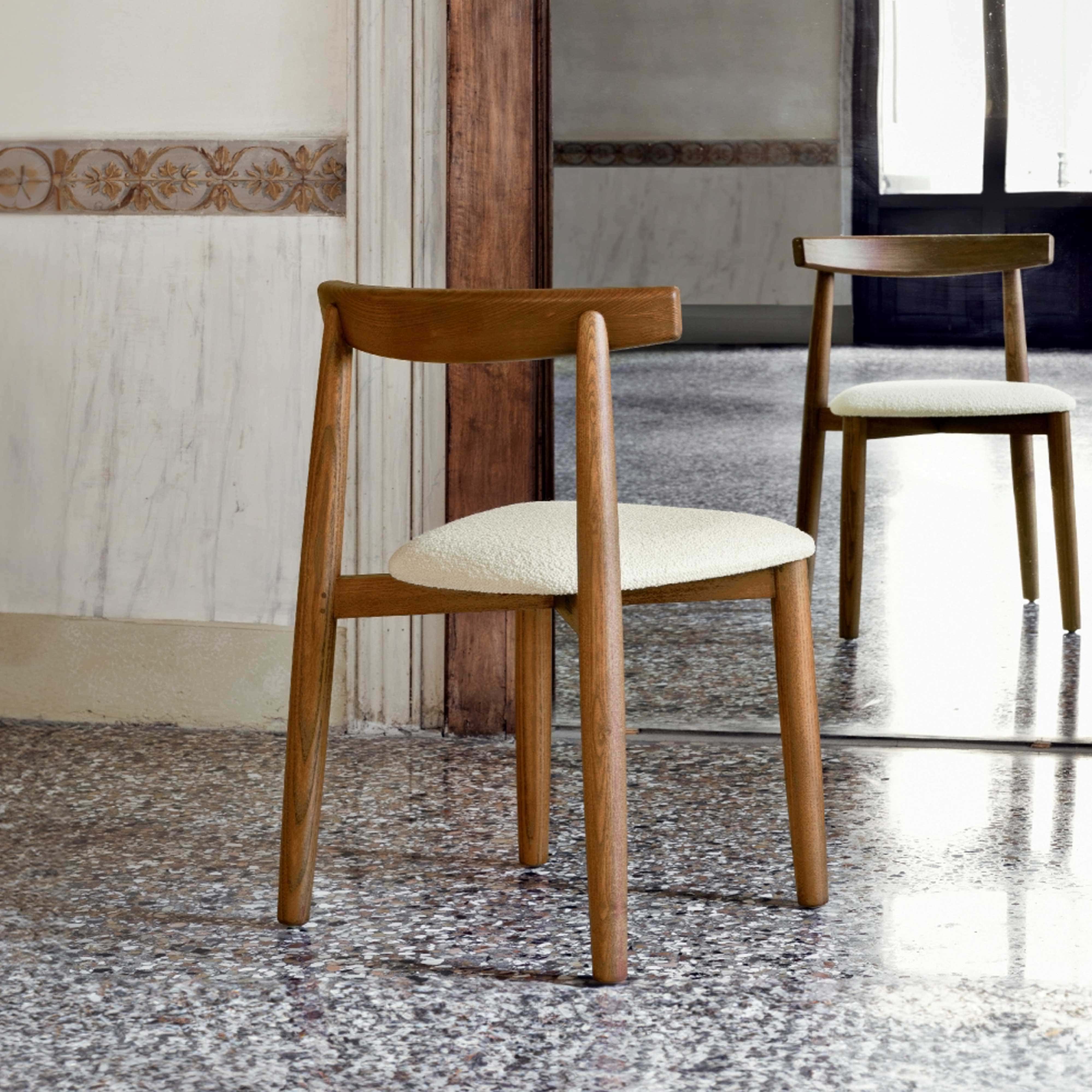 miniforms claretta bold chair featured1