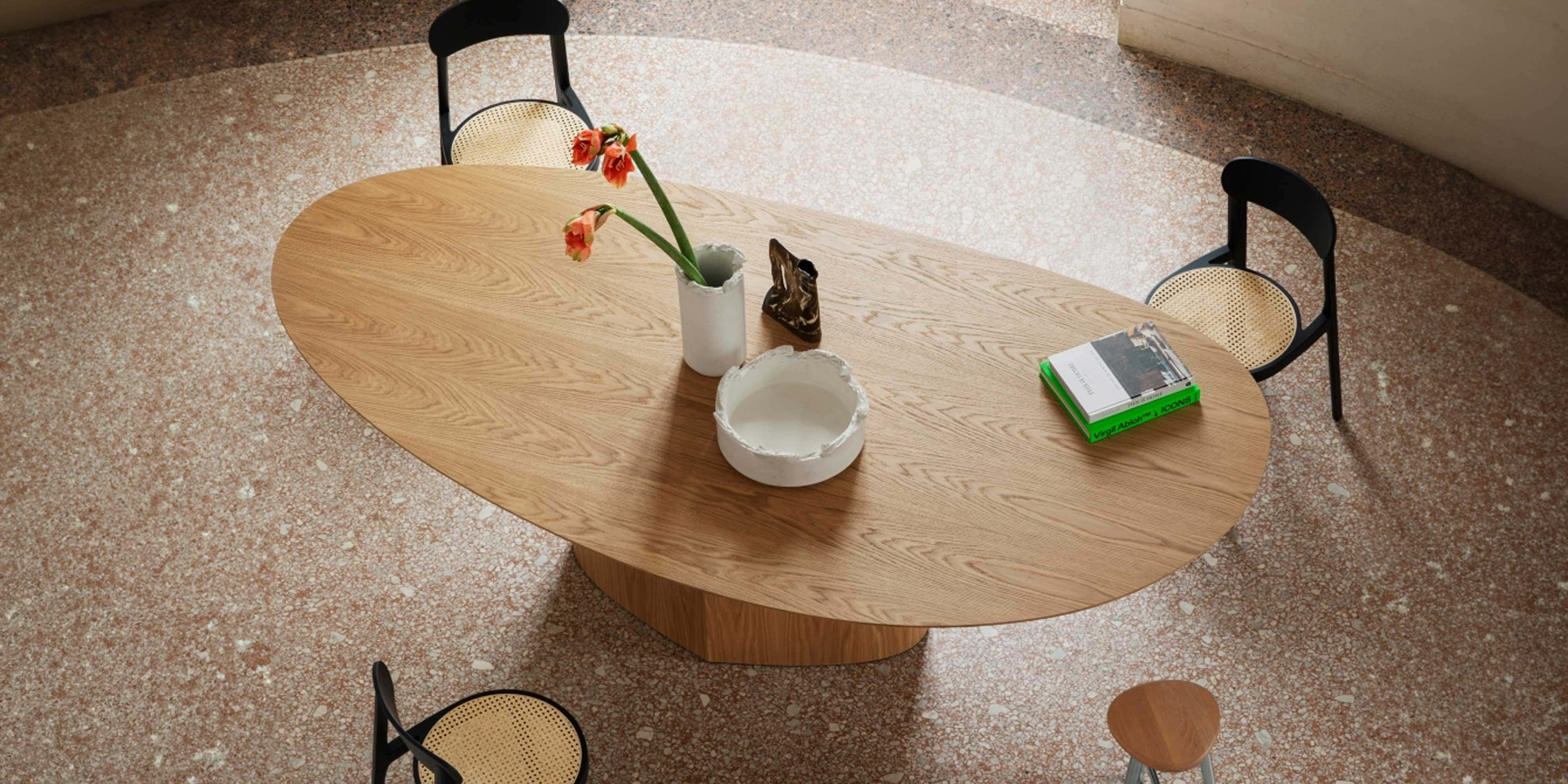 Monoplauto Dining Table - miniforms-monoplauto-dining-table-hero1