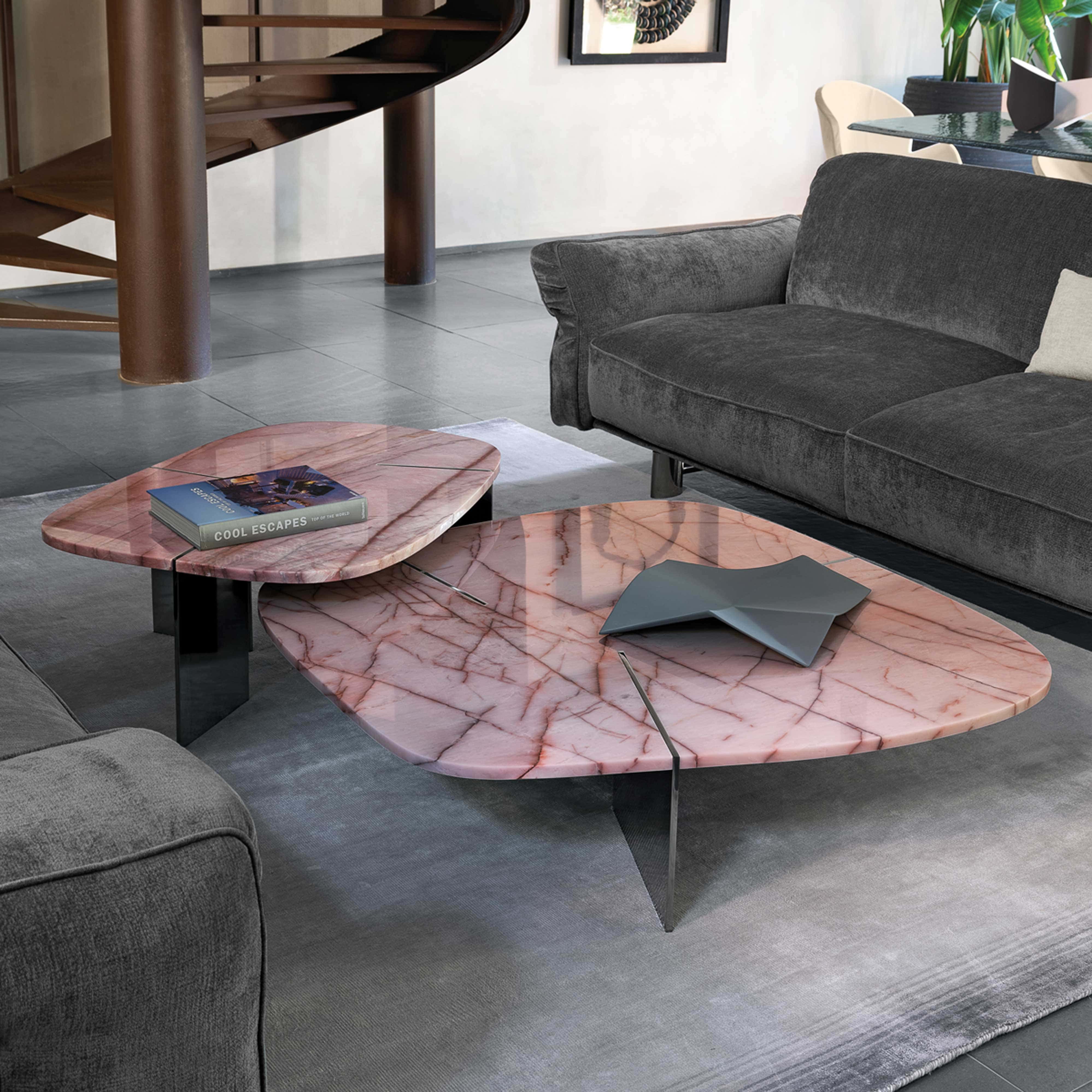 Impressively Irregular: Freeform Designs - arketipo-rumors-coffee-table-featured1