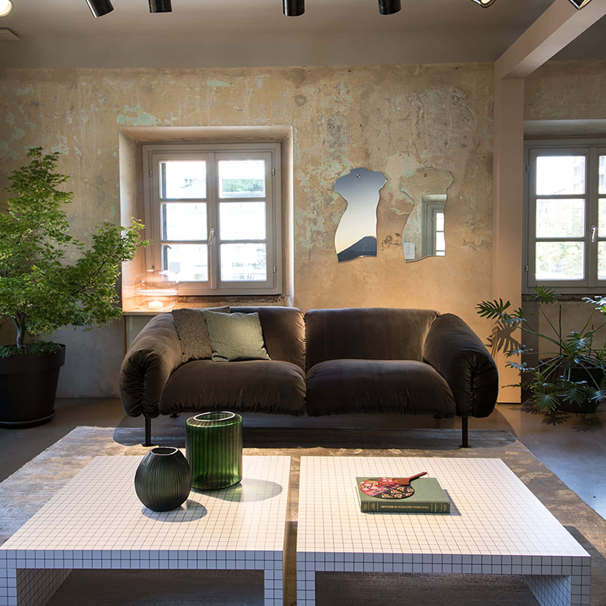 The Greatness of Gray Sofas: A Palette of Possibilities - zanotta-zazasofa-4