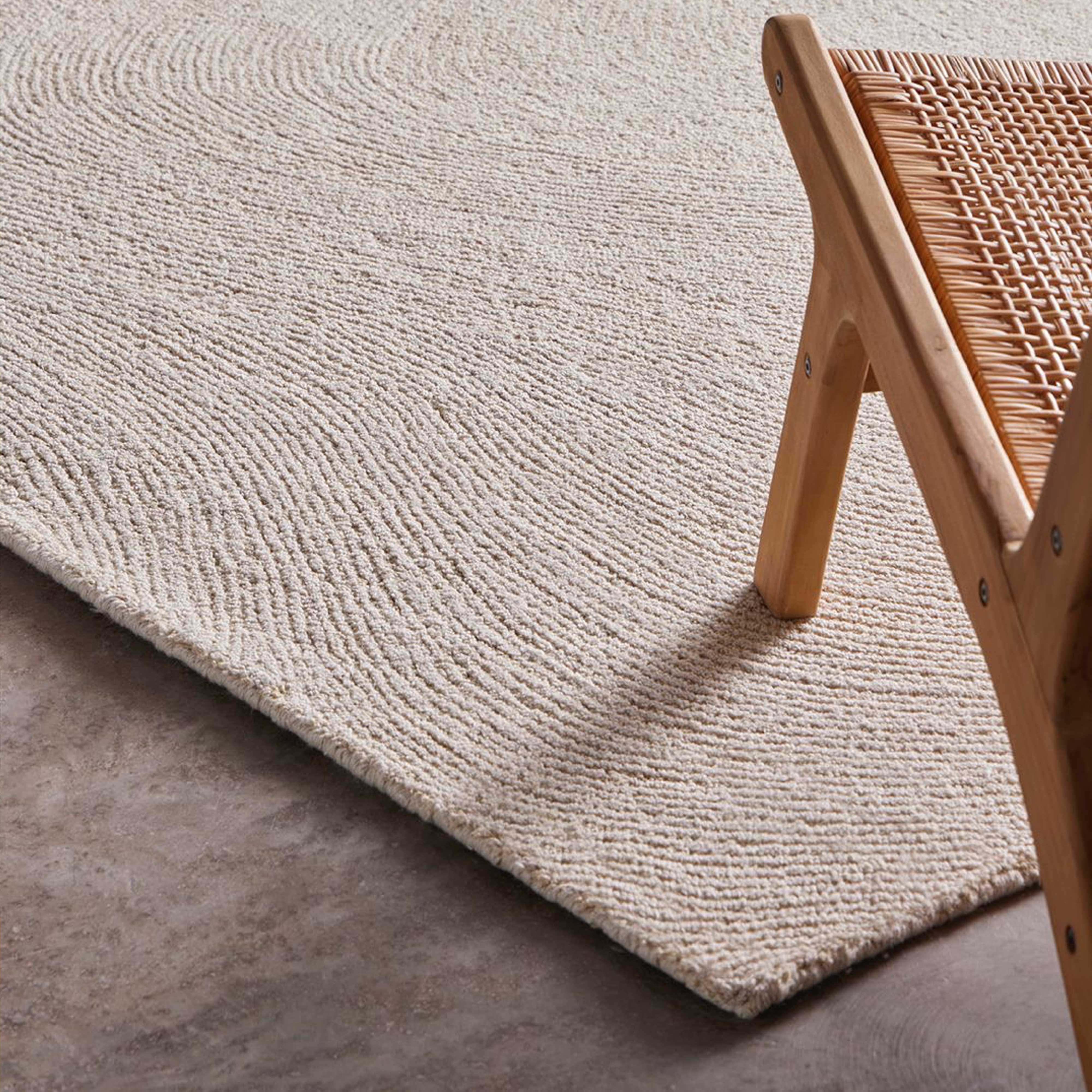Impressively Irregular: Freeform Designs - kuatro-orma-rug-featured1