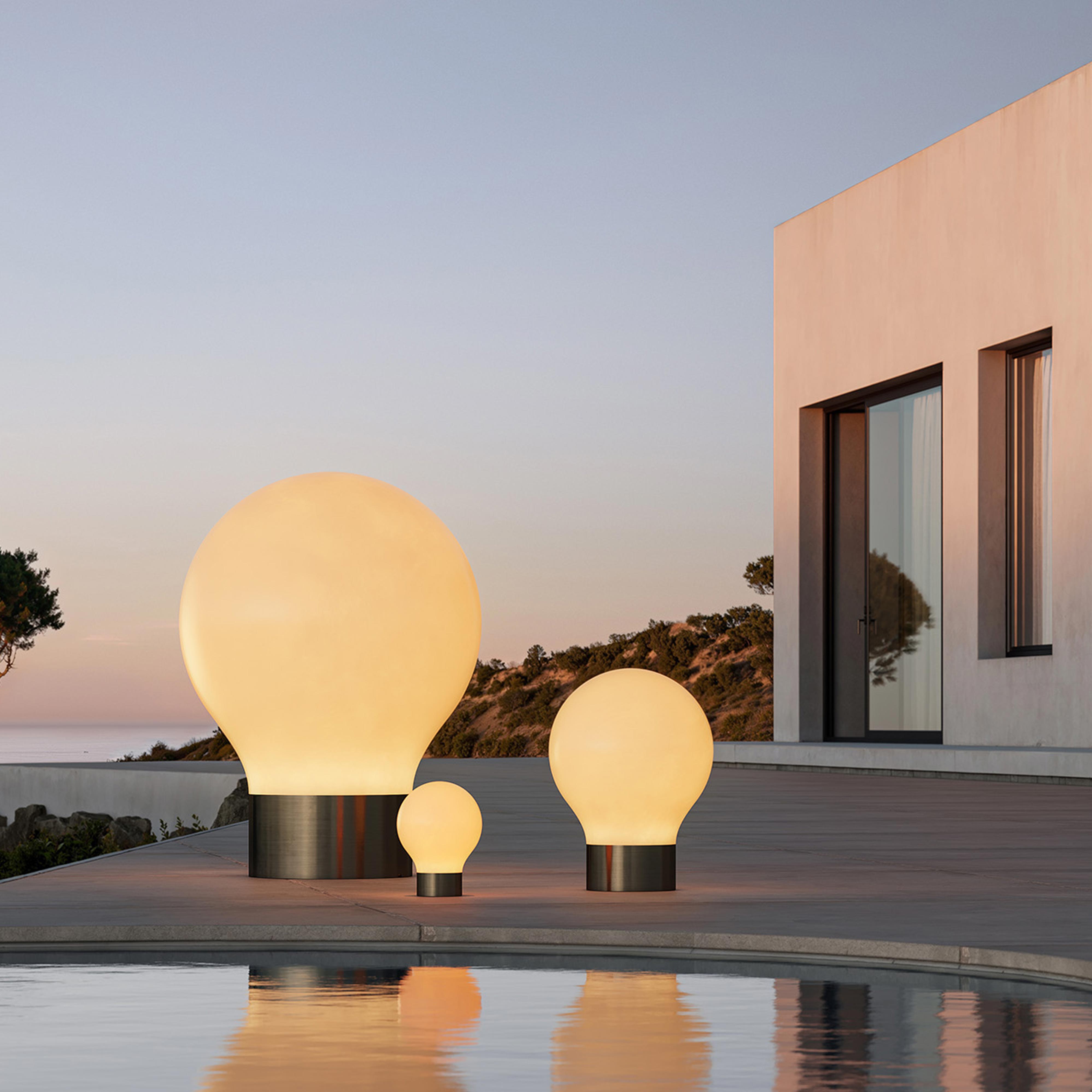 Cadmo Floor Lamp - Vondom-Second-Light-Lamp-featured