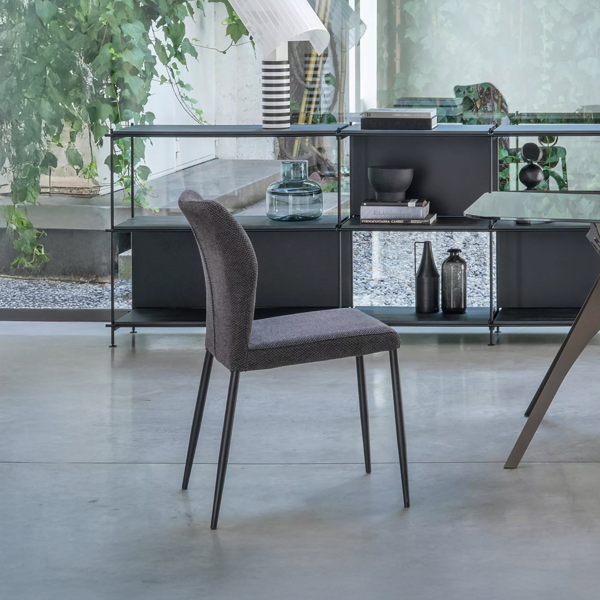 peressini anglediningchair 1 1