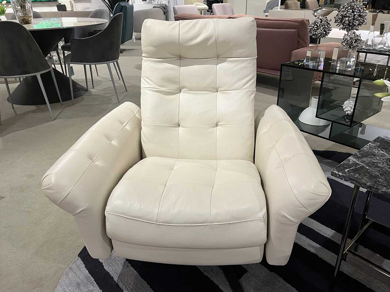 American Leather STD Comfort Chair - american-leather-STD-comfort-chair-1