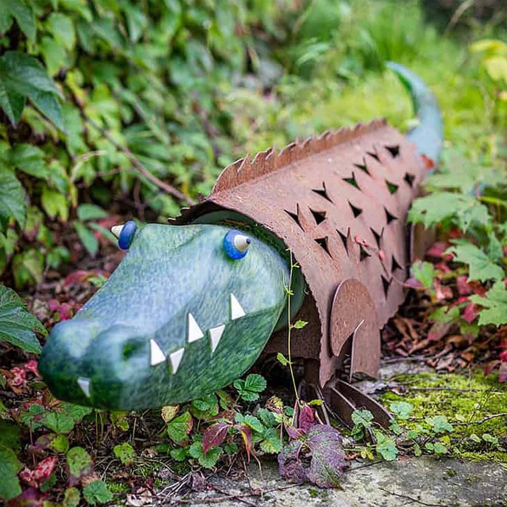 Chameleon Glass Art Garden Statue - borowski-croco-outdoor-objects-featured
