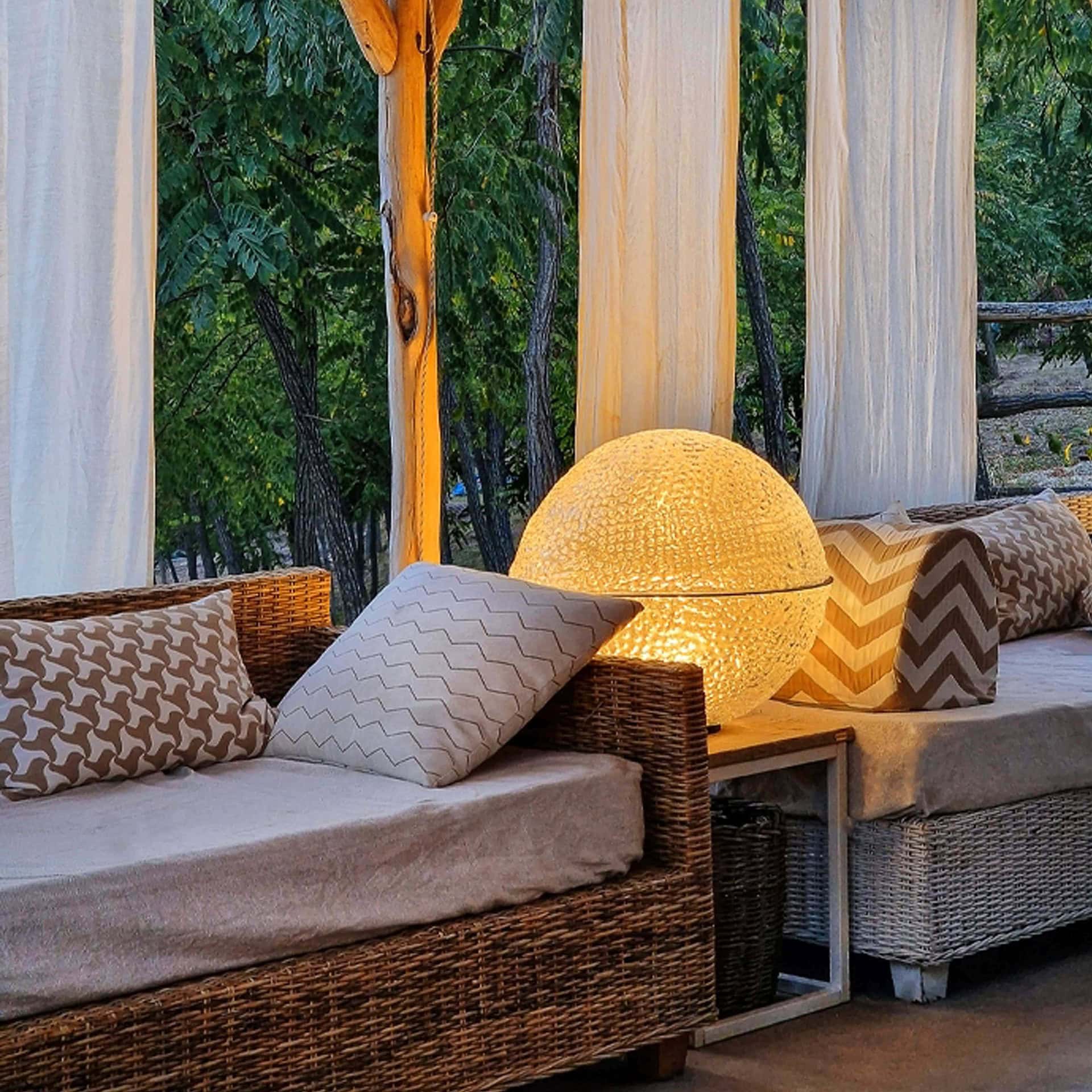 cattelani smith medouse f featured