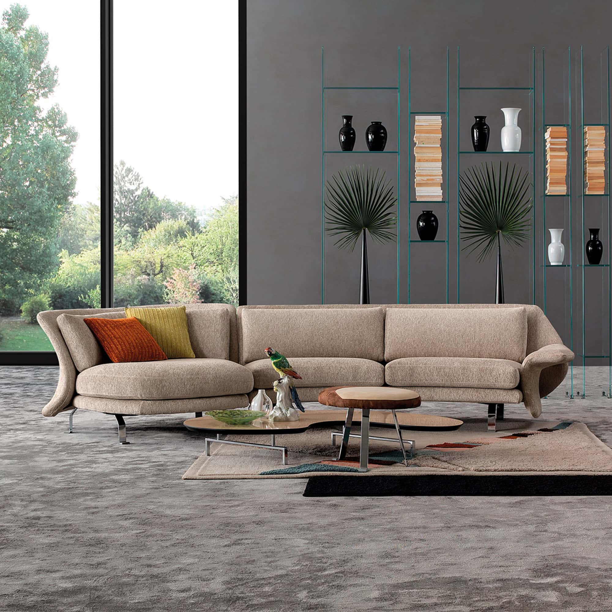 Modern fly curved sectional sofa for stylish living rooms.