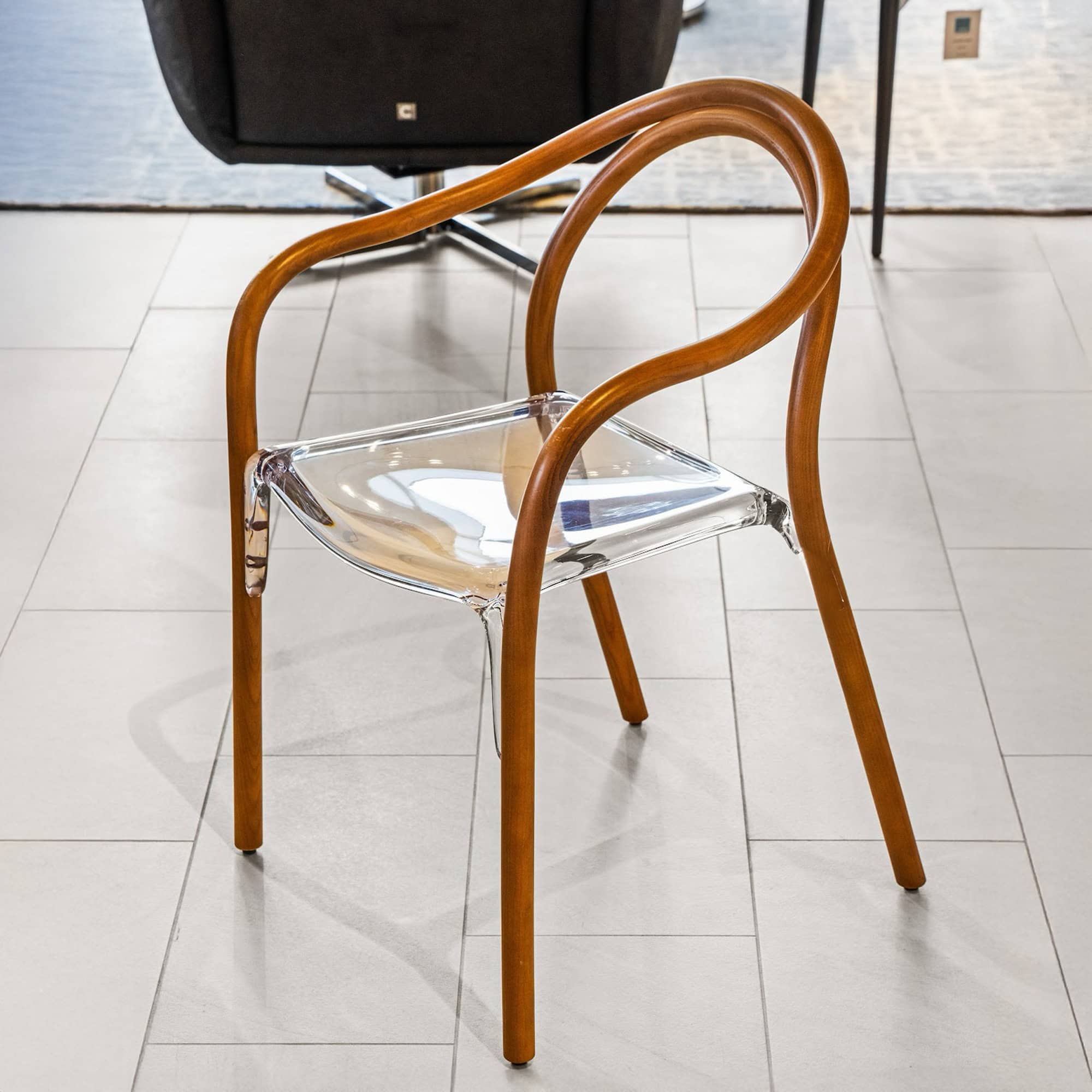 Hera Chair - instock-pedralisoularmchair-1