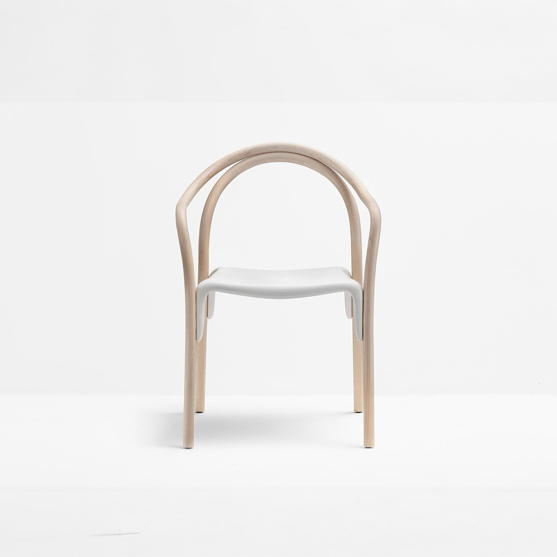 Pedrali Soul 3745 Armchair in natural ash wood, direct front view