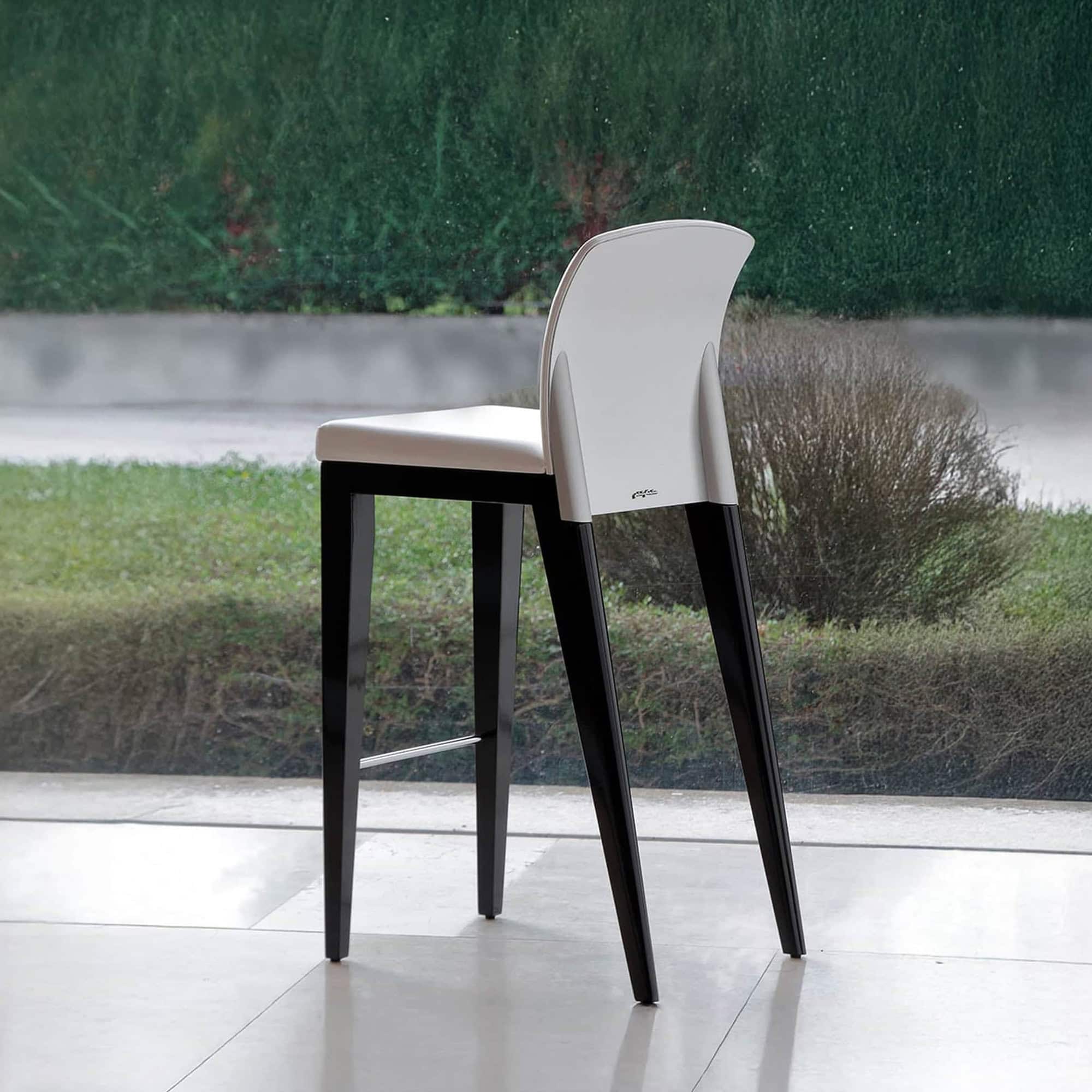 Modern Sit Bar Stool with sleek design and comfortable seating.