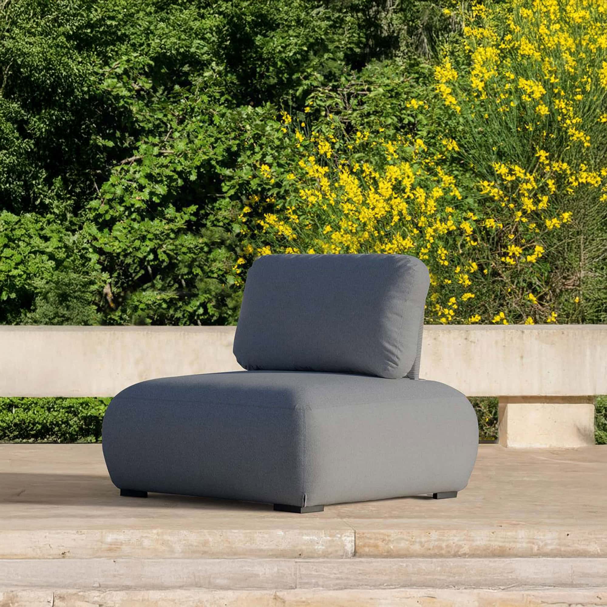 Cuddle Armchair - couturejardin-olalachair-1