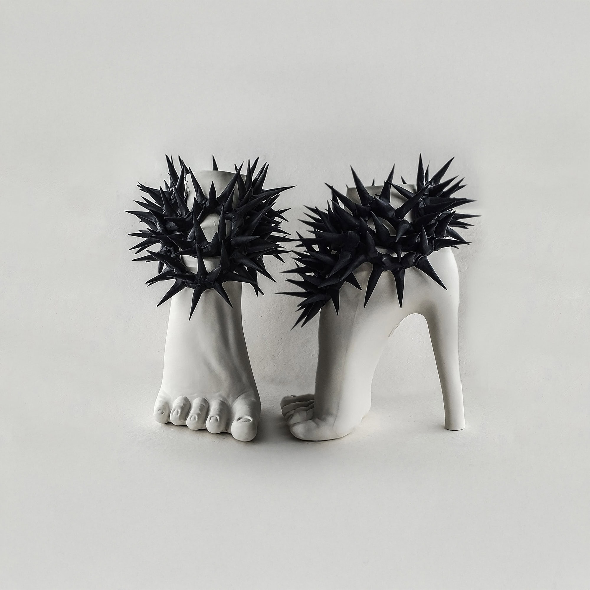 Pinkwin Sculpture - elica-blackthornsporcelainsculpture-1