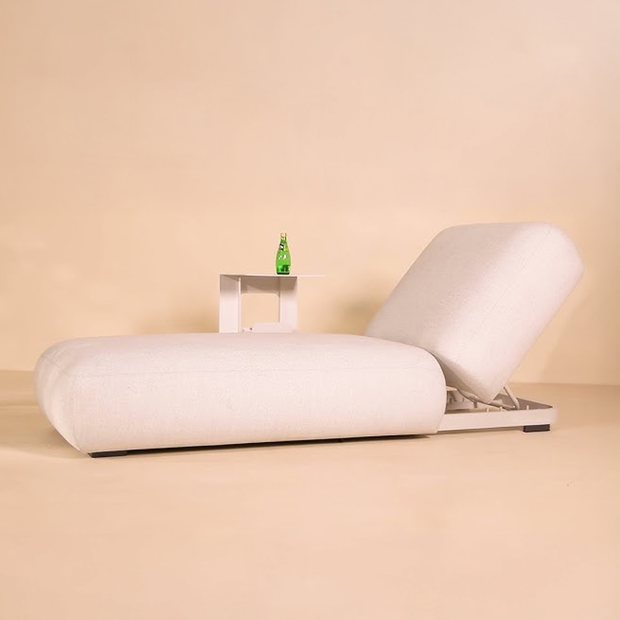 Sky Chaise Lounge - olala-chaiselounge-1