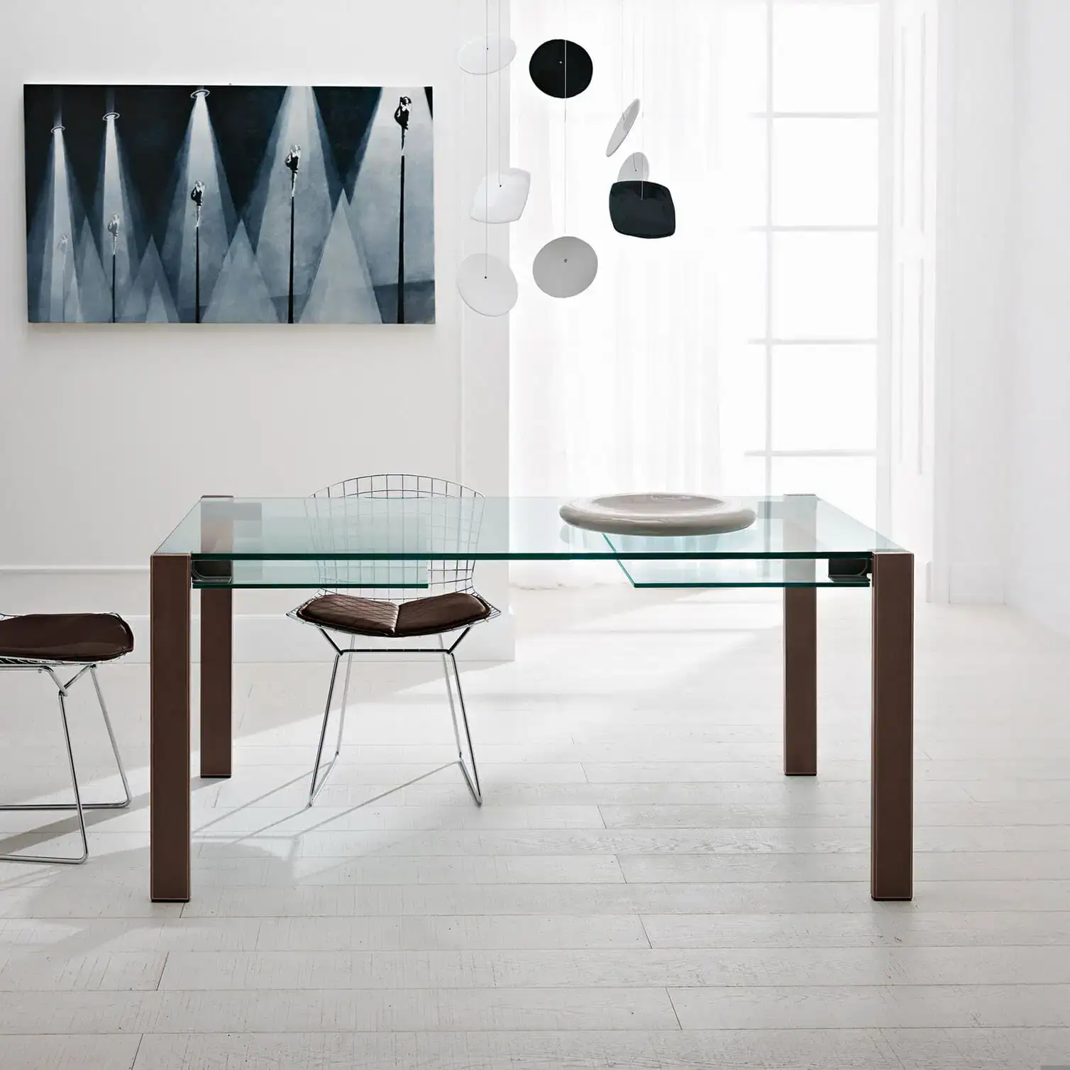 Tonelli Design: Elevating Glass to Art - tonelli-livingstoneextendablediningtable-3-1