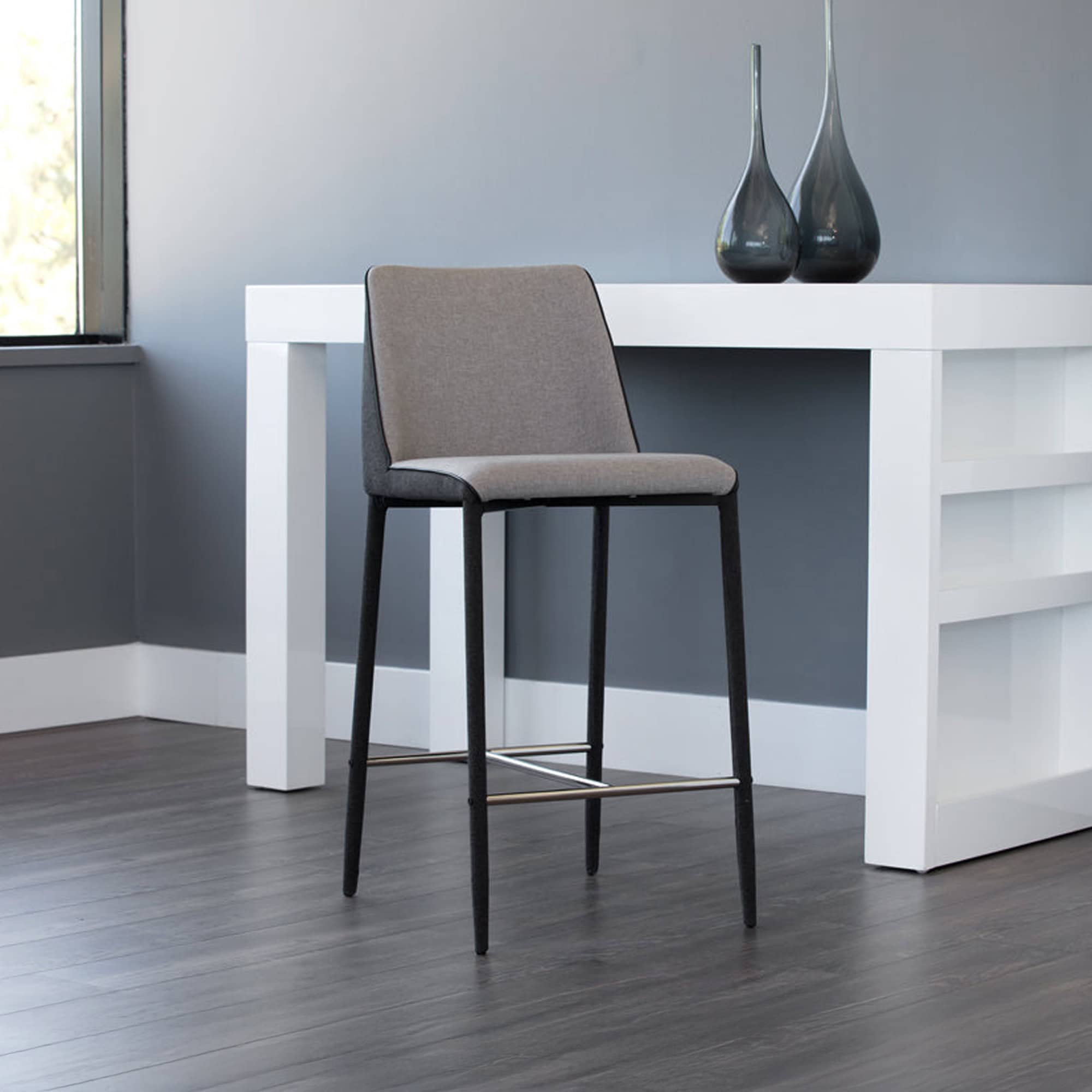 Velis Backless Barstool - sunpan-reneebarstool-2