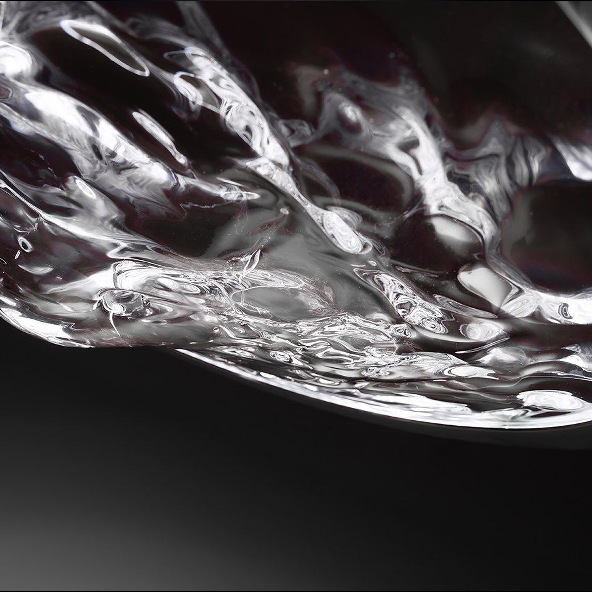 Close-up detail of transparent Murano glass shade of Acqua Murano Glass Pendant Light