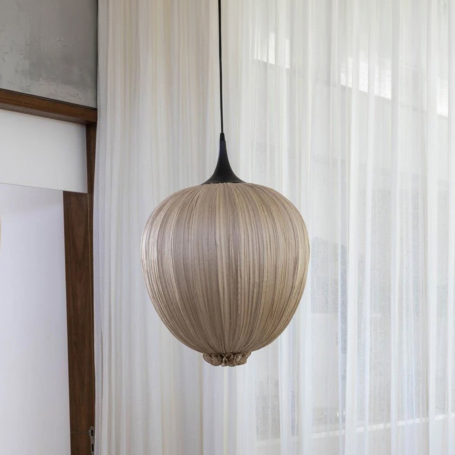 Elegant Dippa Silk Pendant Light for Modern Interiors.