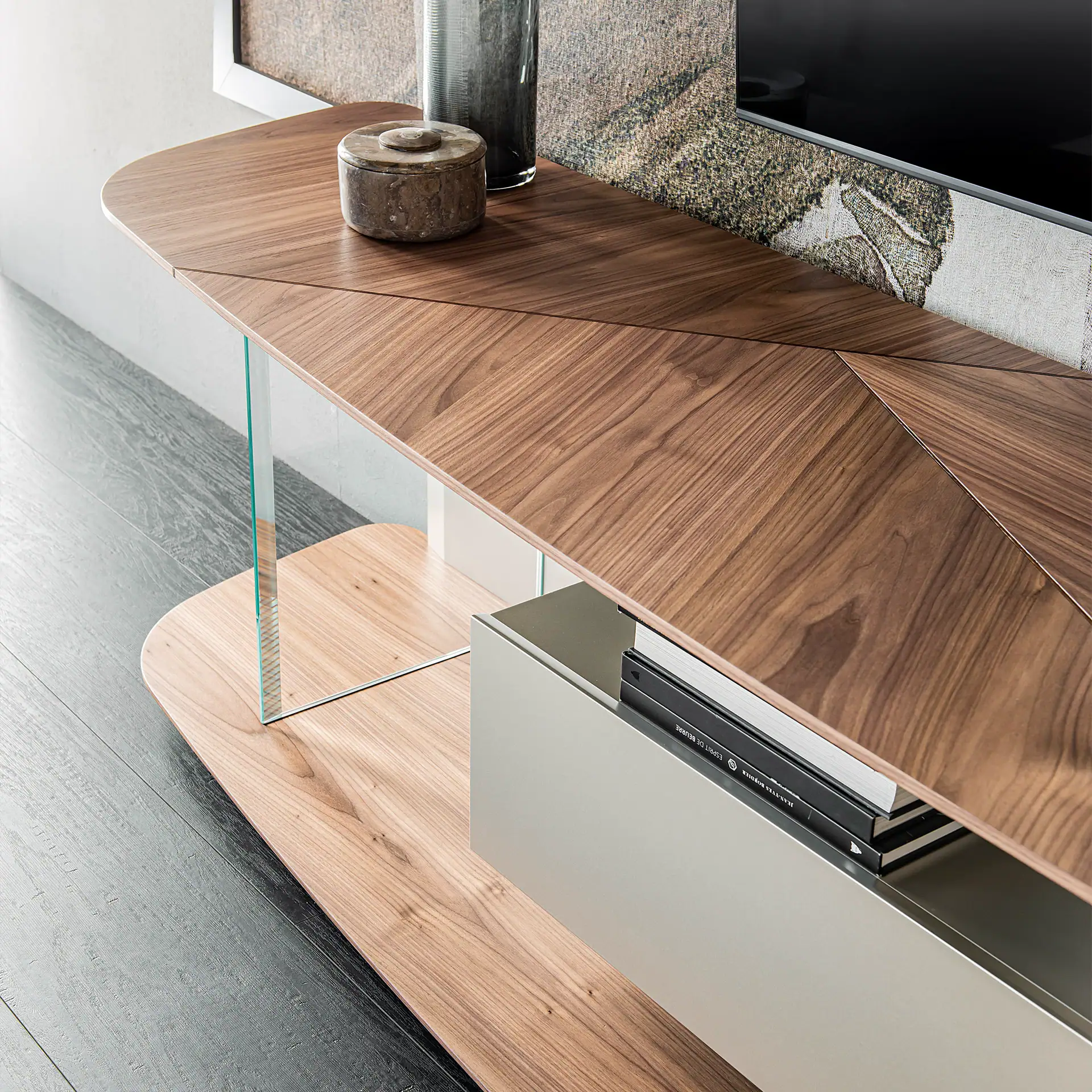 Stylish AltaVista TV cabinet with wood finish and glass details for contemporary living rooms.