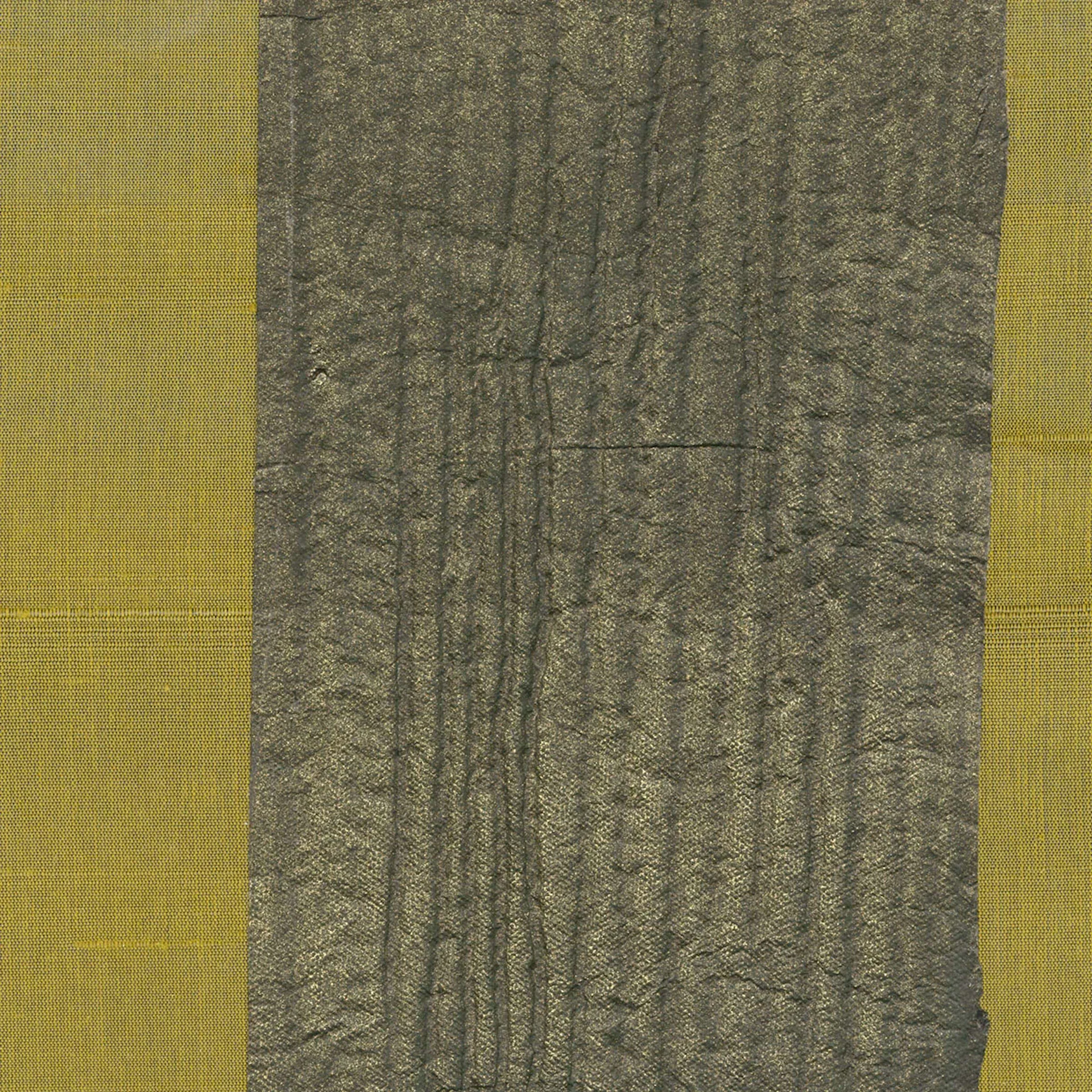 Tashkent Wallpaper pattern with textured center panel and yellow side borders.